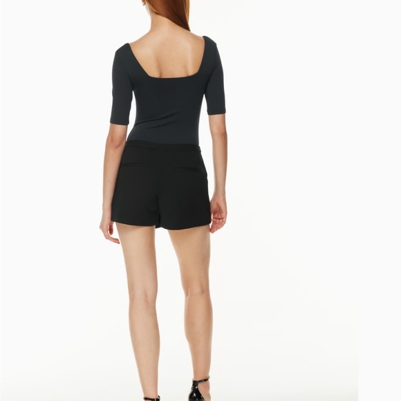🆕 Aritzia | *NWOT* Babaton CONTOUR SQUARENECK HALFSLEEVE BODYSUIT (size S) - Picture 3 of 6
